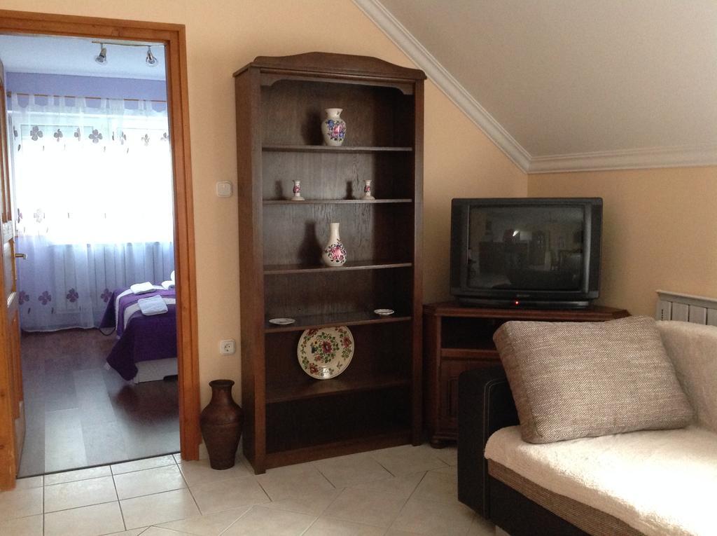 Отель Attila Apartmanhaz Хевиз Номер фото