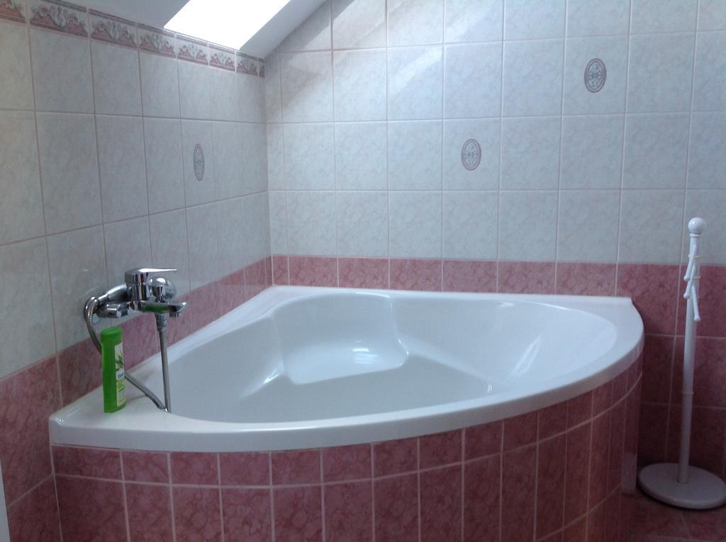 Отель Attila Apartmanhaz Хевиз Номер фото