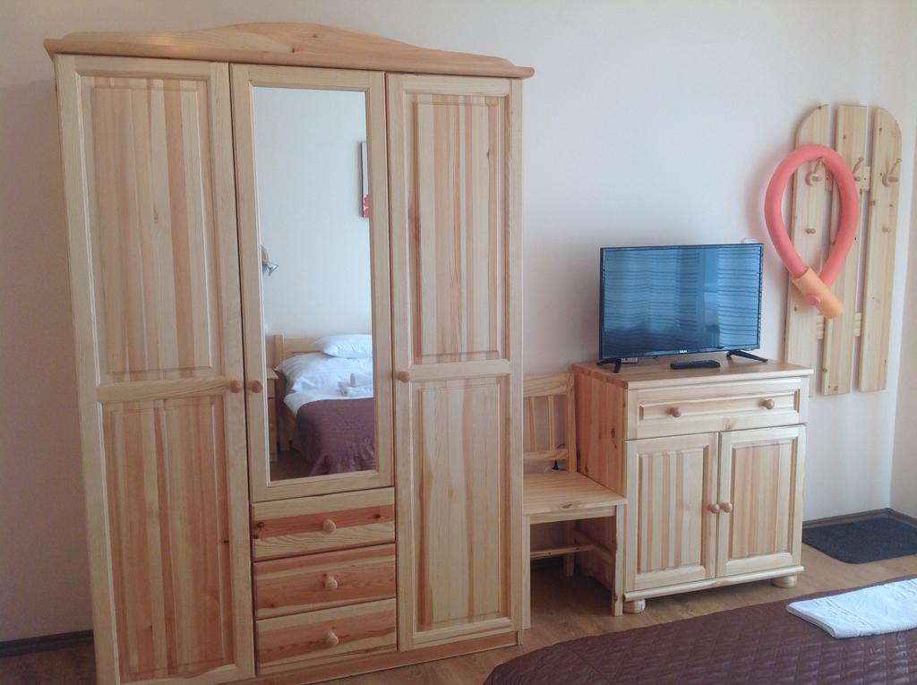 Отель Attila Apartmanhaz Хевиз Экстерьер фото